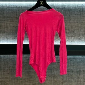 PrettyLittleThing long sleeve hot pink bodysuit, Size small